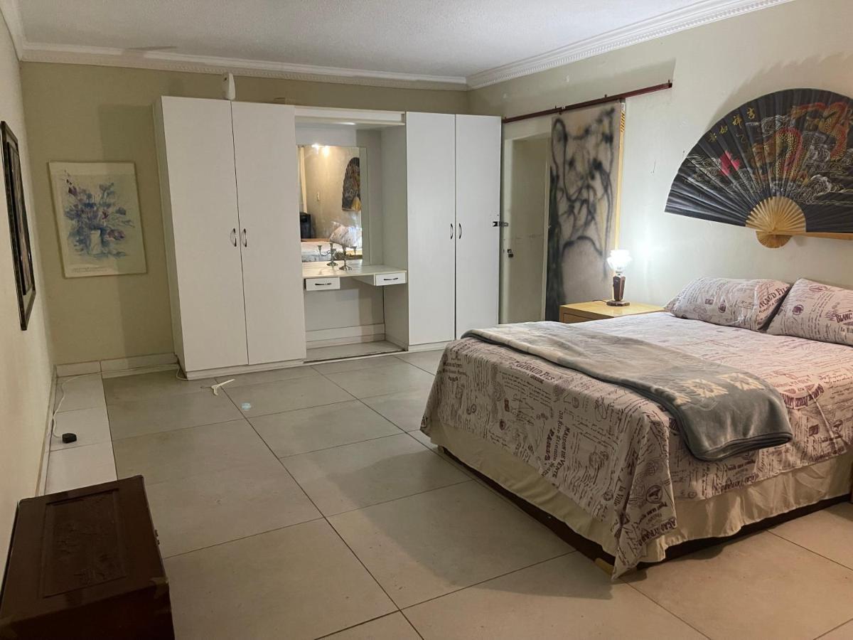Villa Royal Views Hartbeespoort Exterior foto